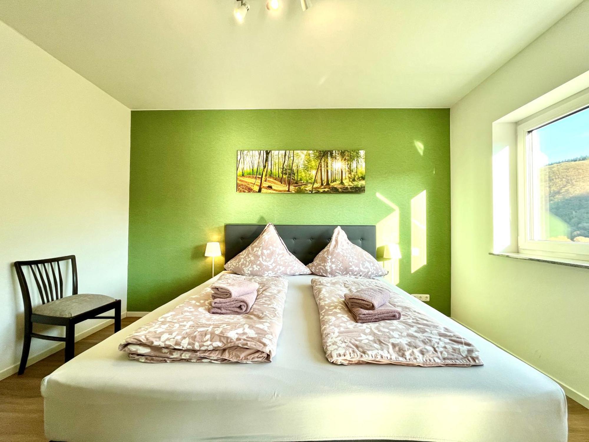 Ferienwohnung Moseltraum, 1-6 Pers, Mit 3 Schlafzimmer Und Panoramabalkon Müden Dış mekan fotoğraf