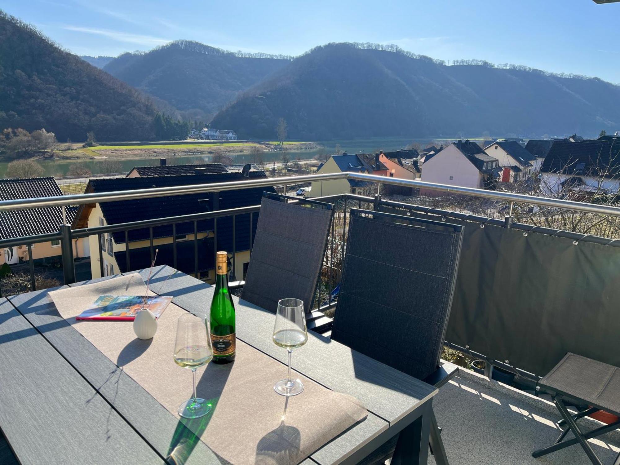 Ferienwohnung Moseltraum, 1-6 Pers, Mit 3 Schlafzimmer Und Panoramabalkon Müden Dış mekan fotoğraf